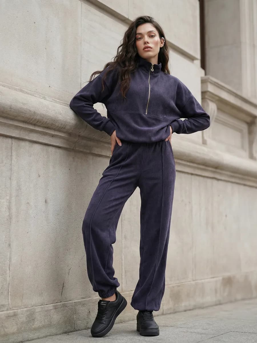 вельветовый полузамок с брюками