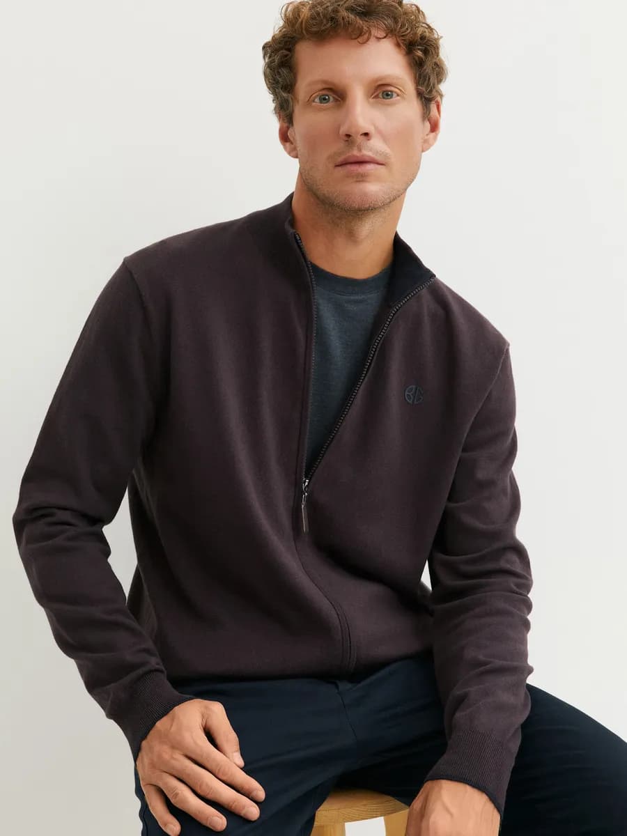 Джемпер мужской на молнии больших размеров вязаный