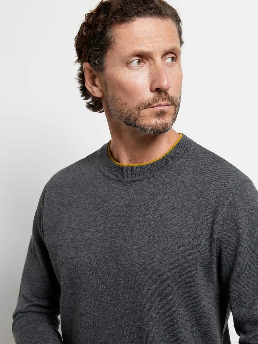 Джемпер теплый однотонный вязаный