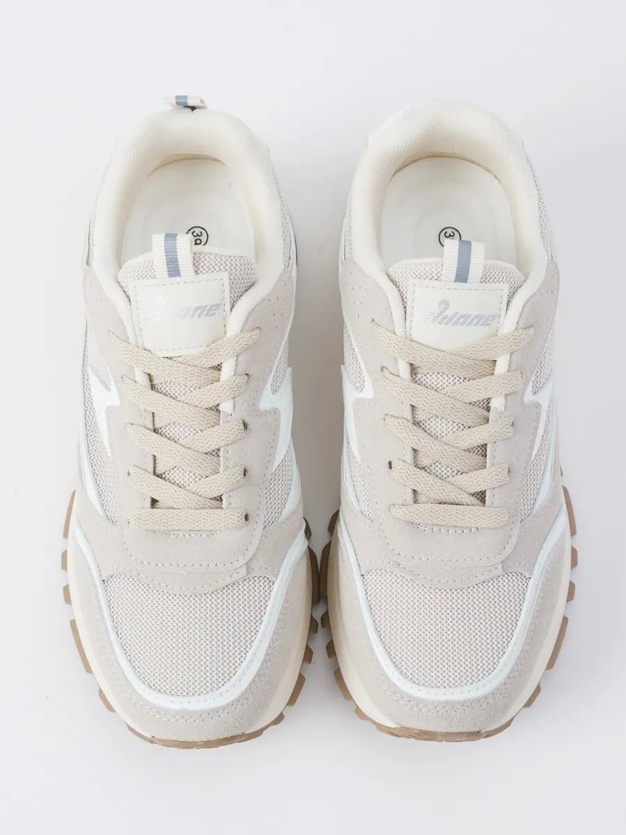 Кроссовки женские