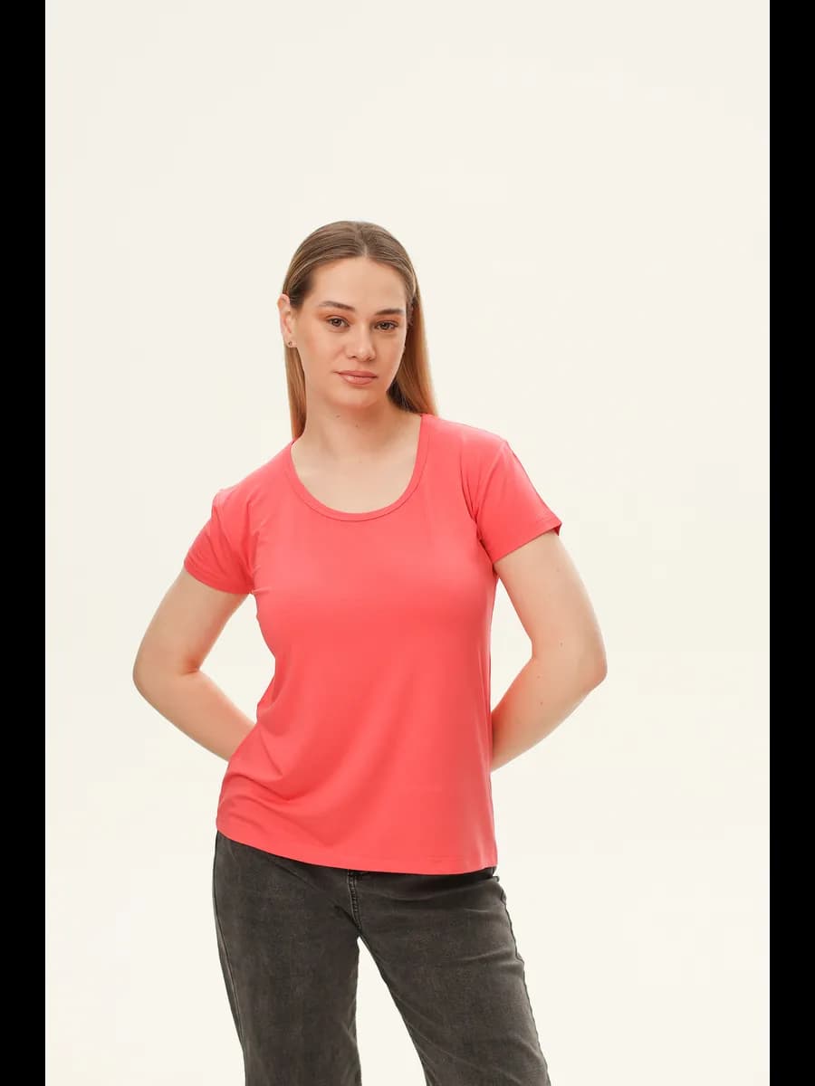 футболка больших размеров базовая для дома и на улице