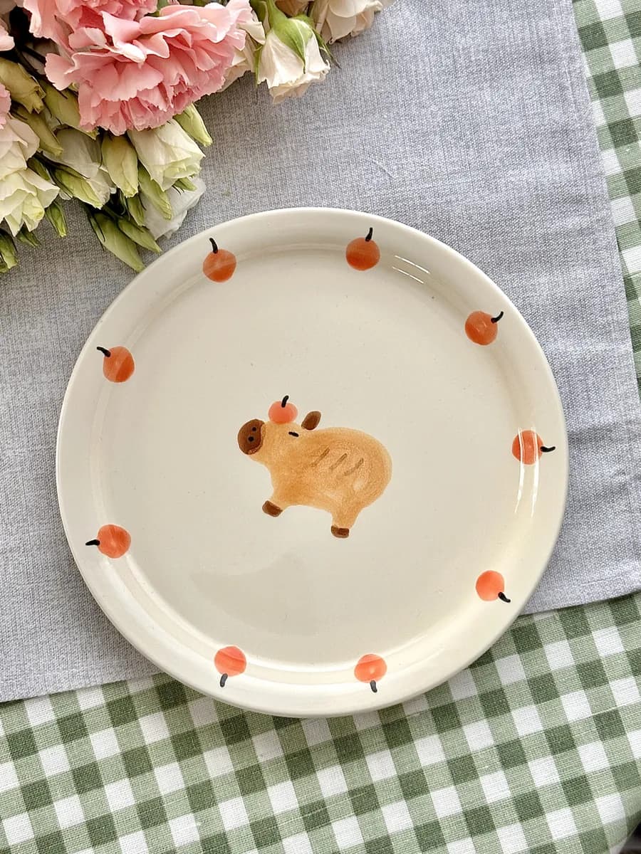 Тарелка с капибарами Pinterest