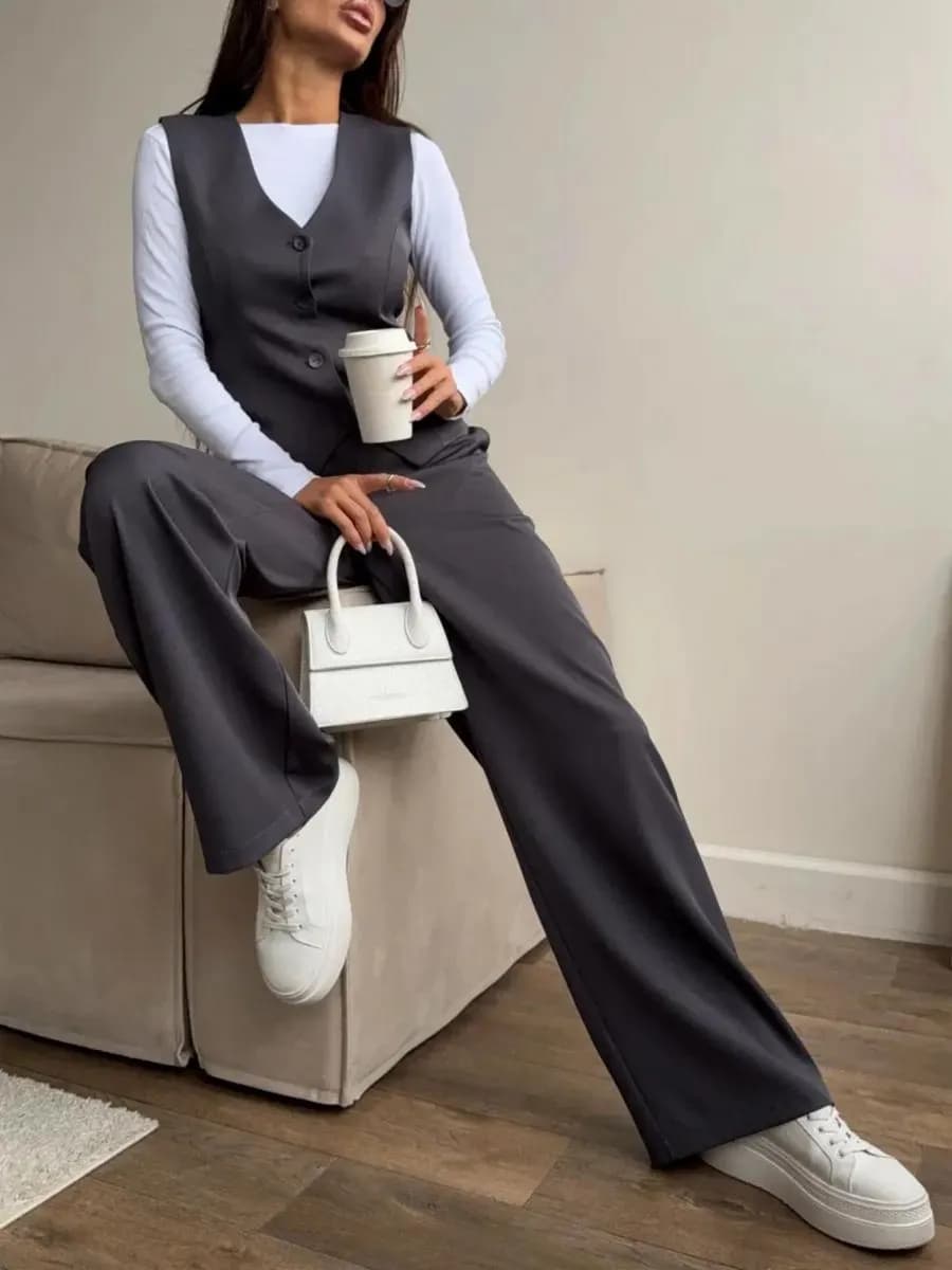 Костюм жилет с брюками костюмный - фото 1