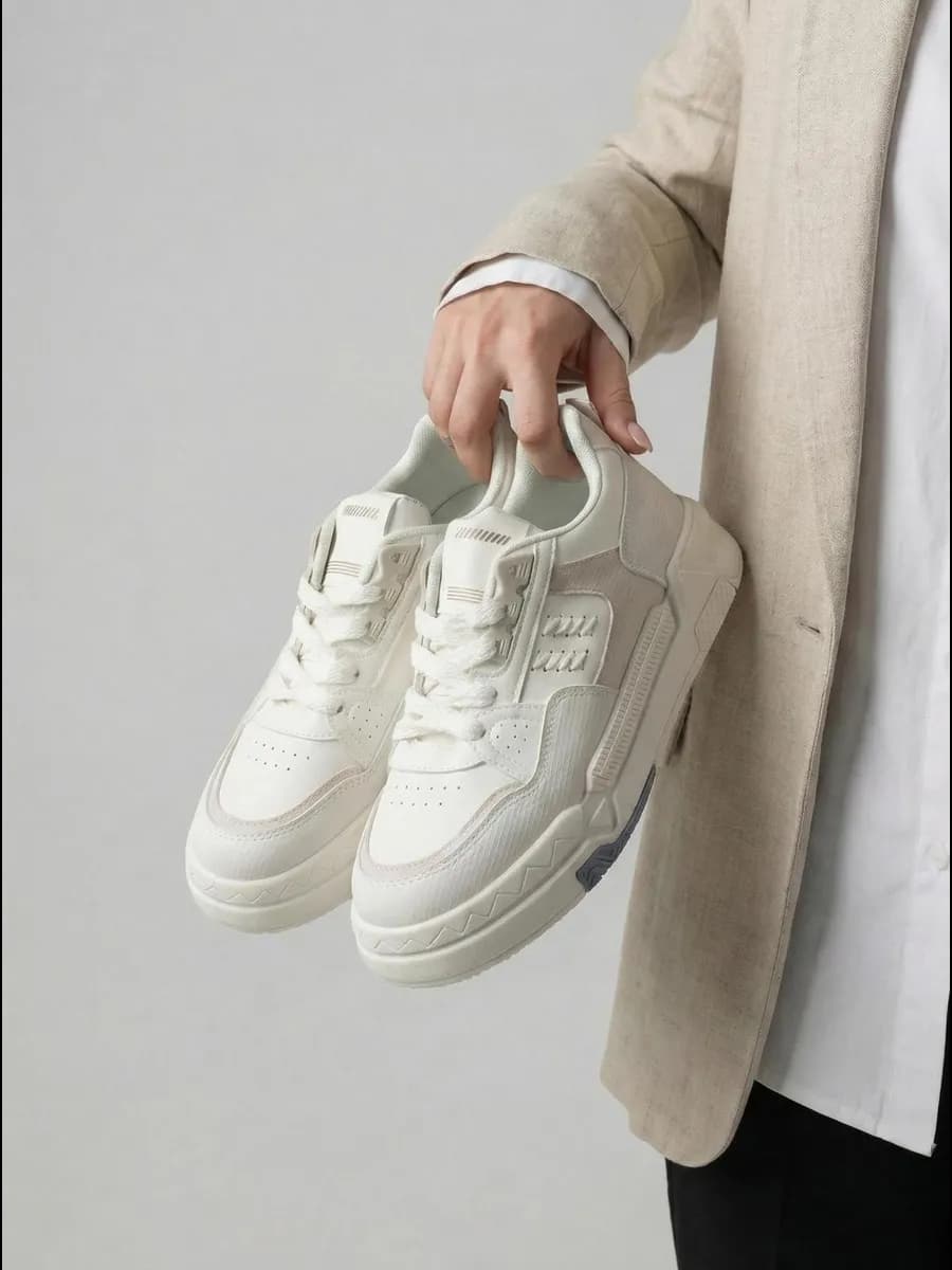 Спортивные кроссовки демисезонные на платформе