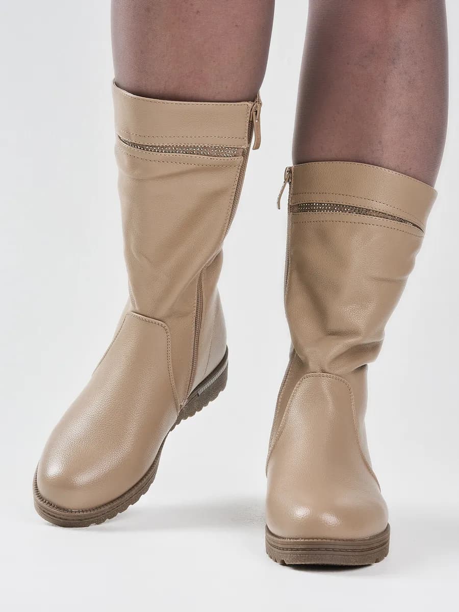 Сапоги демисезонные на танкетке полусапожки