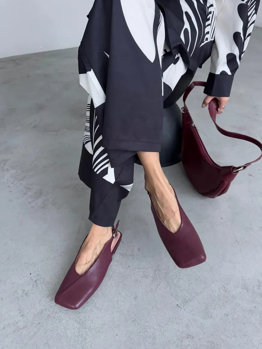 Слингбэки на низком каблуке с квадратным носом - фото 1