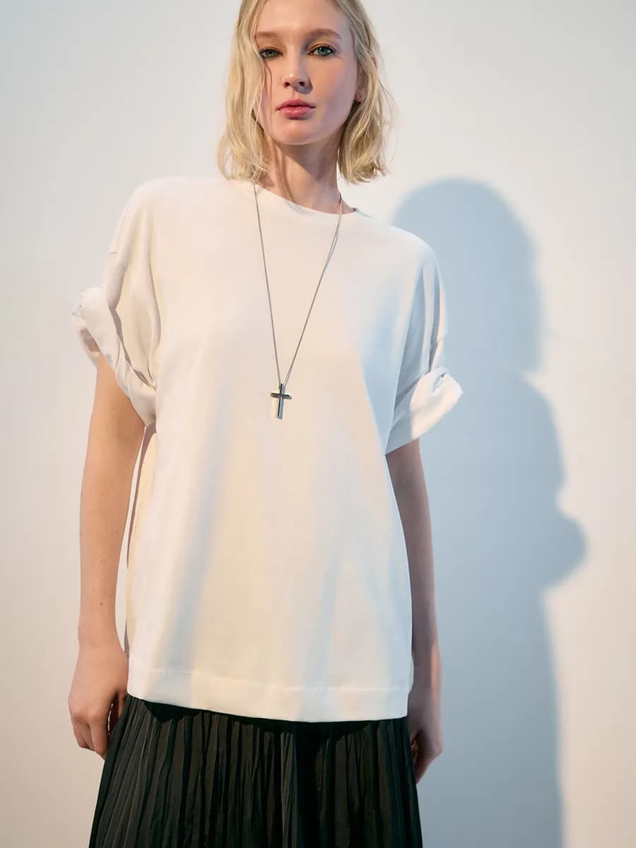 Базовая футболка оверсайз из плотного хлопка