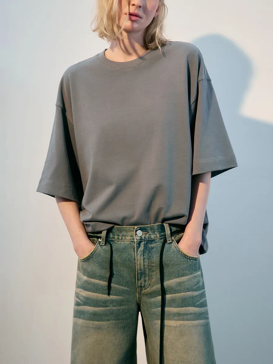 Базовая футболка оверсайз из плотного хлопка - фото 1