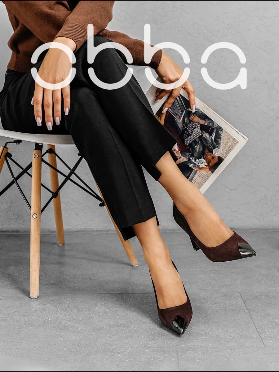 Туфли лодочки на каблуке с острым носом - фото 1