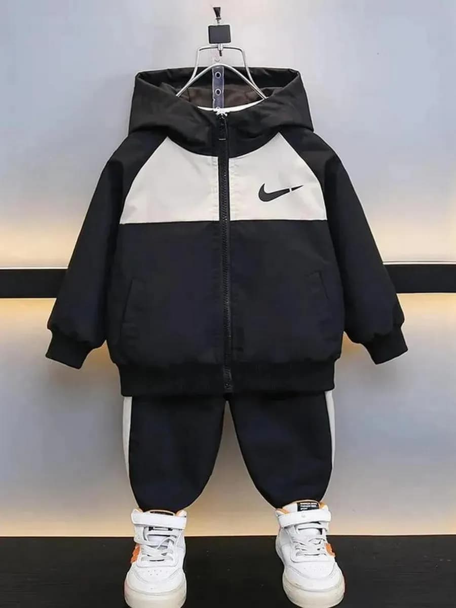 Костюм детский спортивный