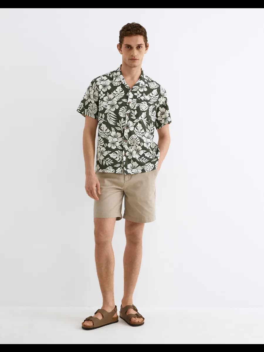 Бежевые шорты Regular из твила