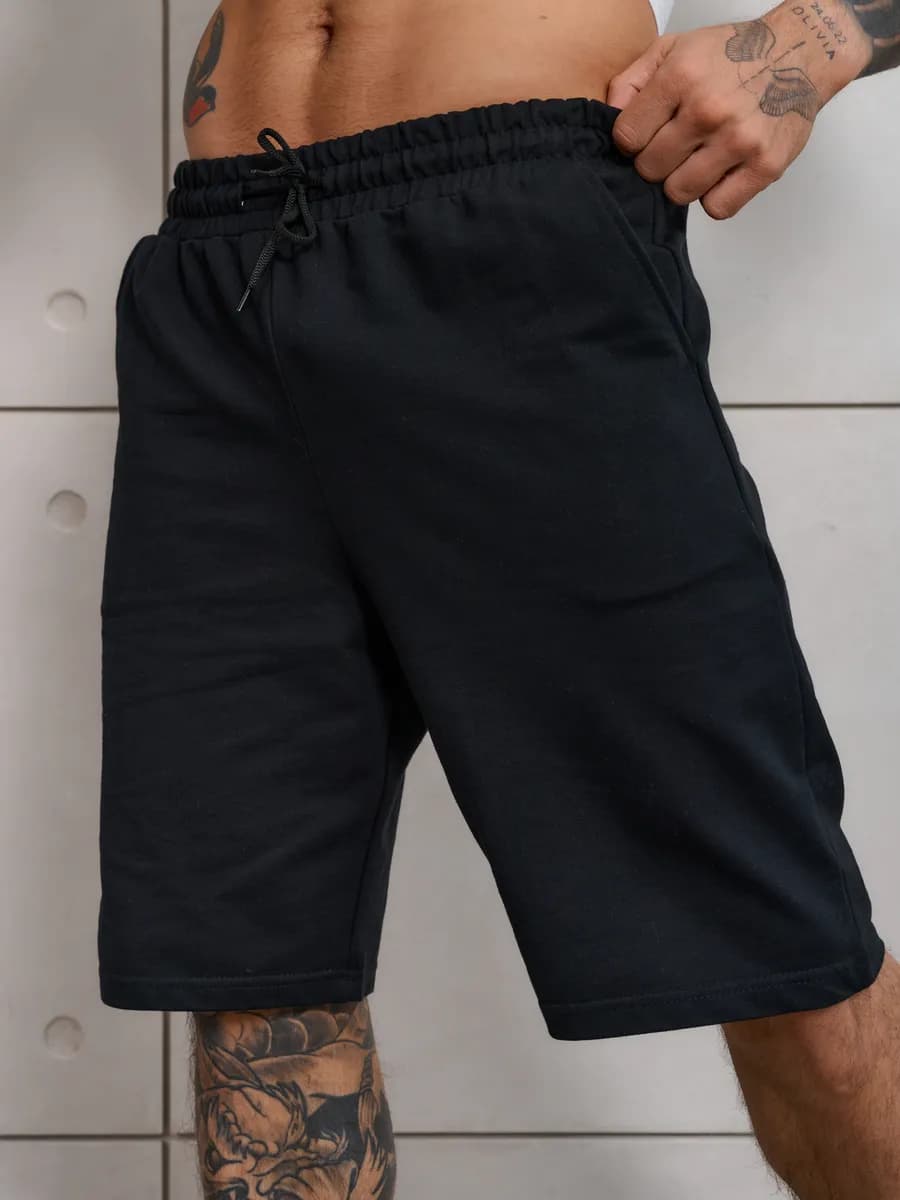 Шорты черные спортивные