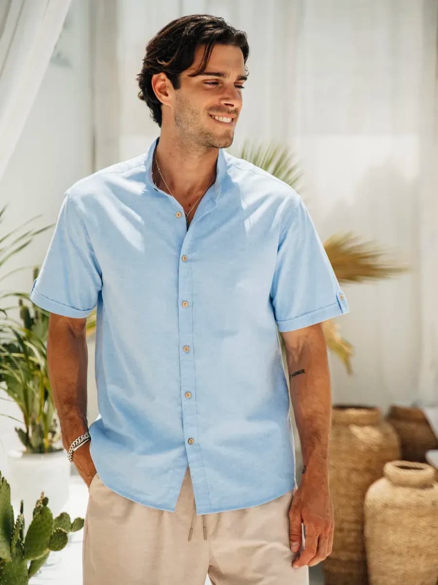 Рубашка с коротким рукавом и воротником стойкой