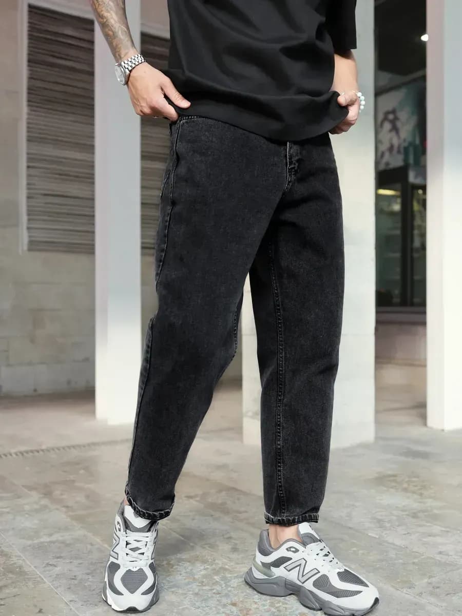 Джинсы бананы зауженные к низу mom