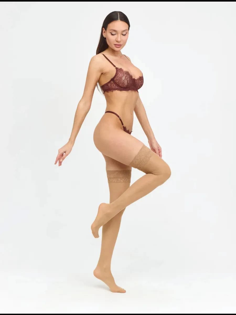 Чулки телесные с элегантным кружевом 40 Ден