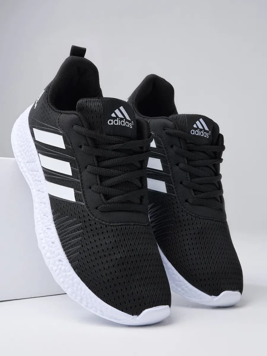 Кроссовки летние