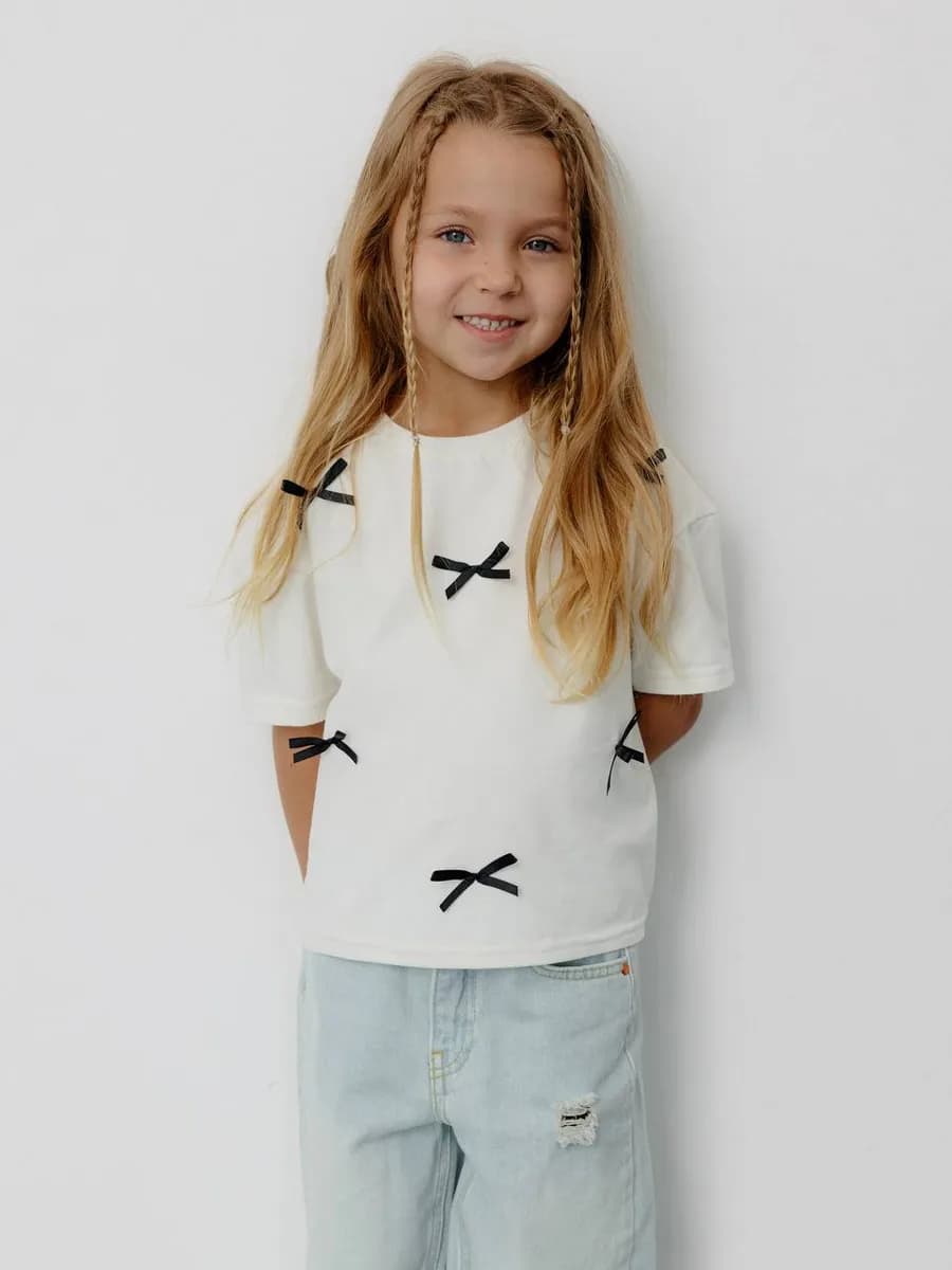 Футболка для девочки с бантиком - фото 1