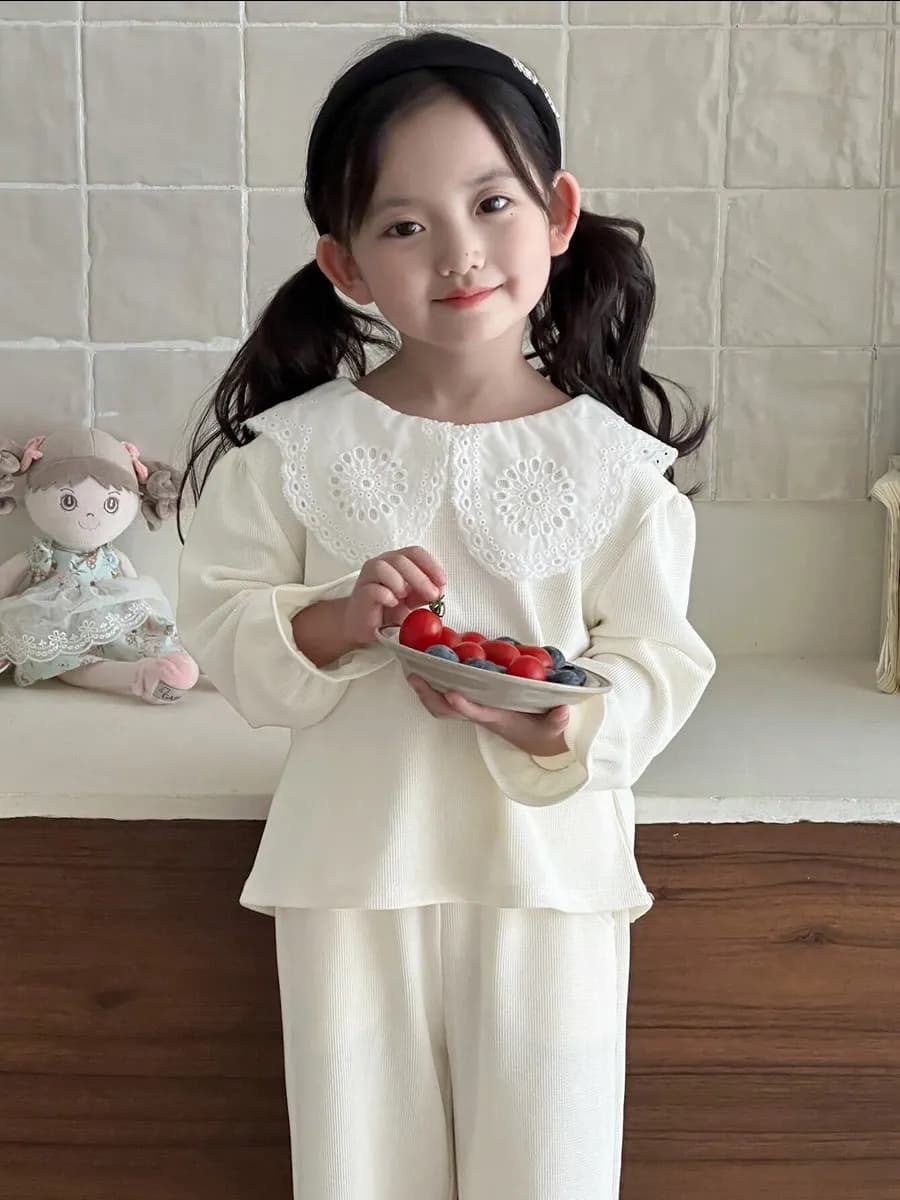 Блузка для девочки нарядная