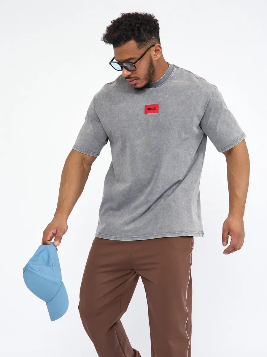 Брендовая футболка