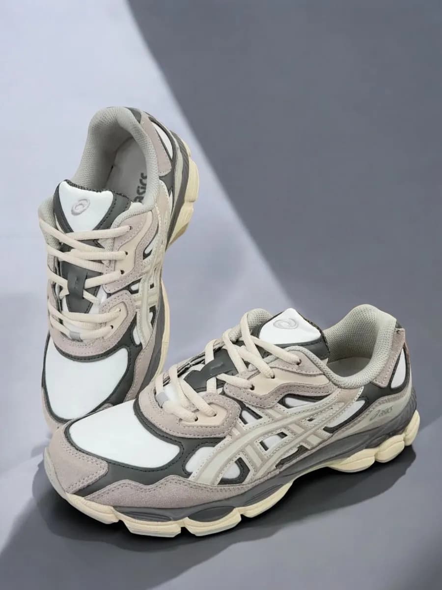 Кроссовки спортивные АСИКС - фото 1