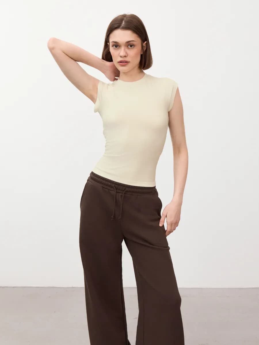 Футболка женская летняя облегающая