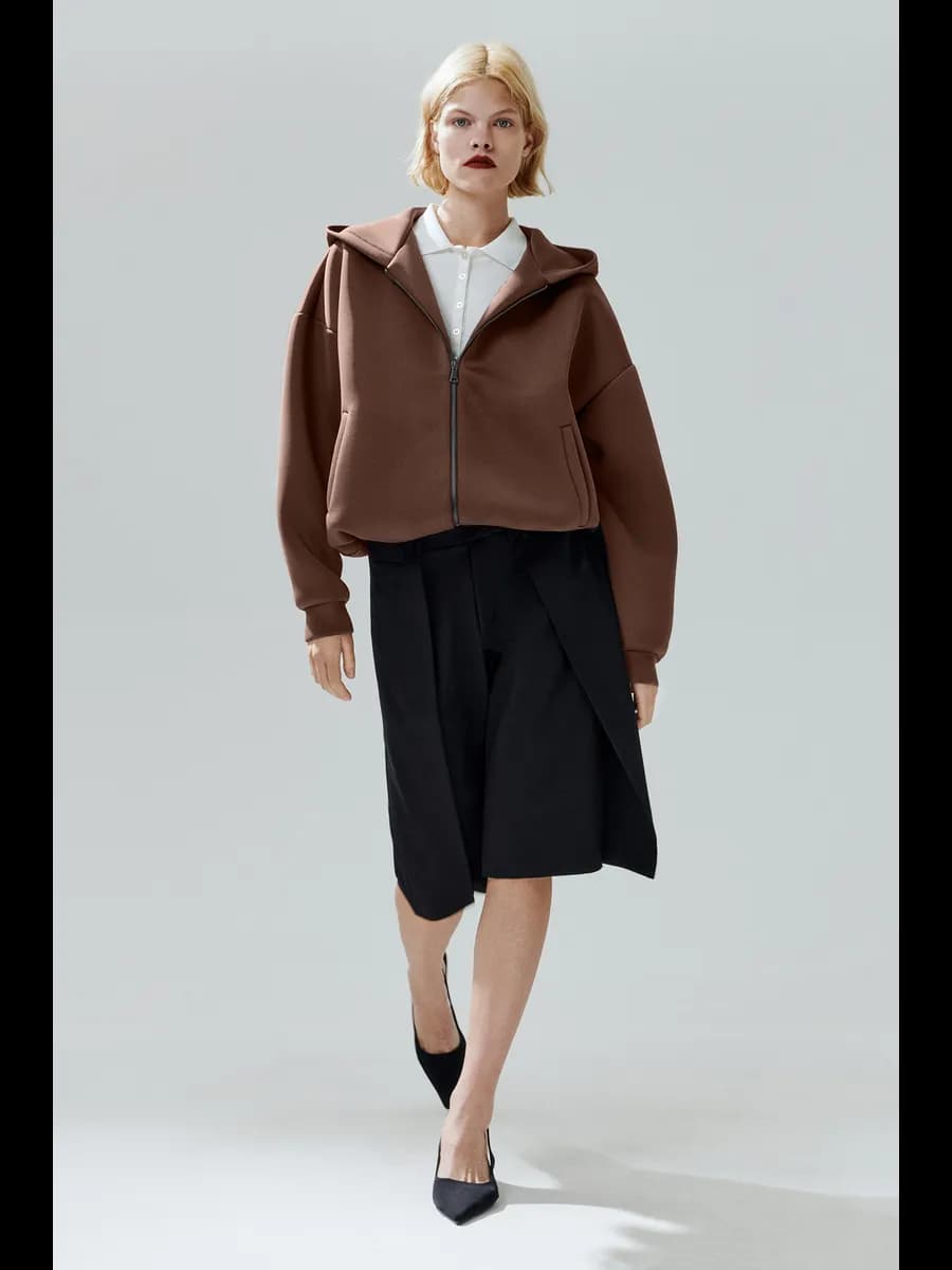 Худи-зипка из неопрена с капюшоном