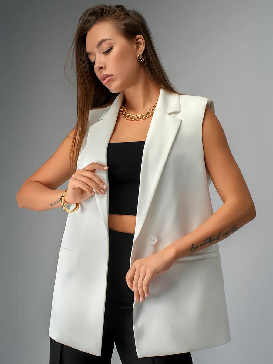 Жилет костюмный удлиненный с v-вырезом