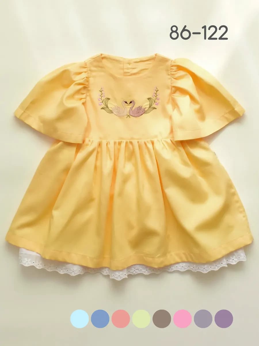 Платье нарядное с вышивкой