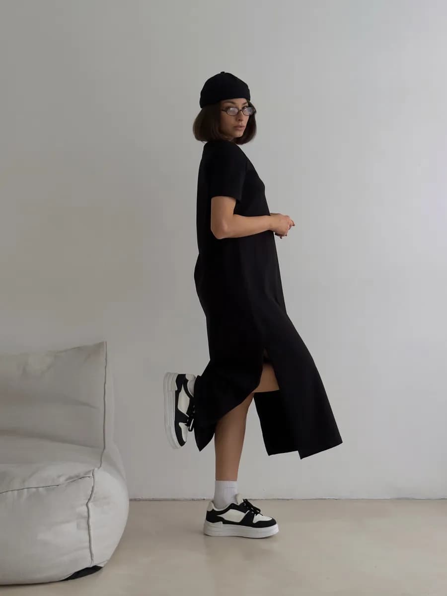 Платье футболка длинное с разрезом оверсайз