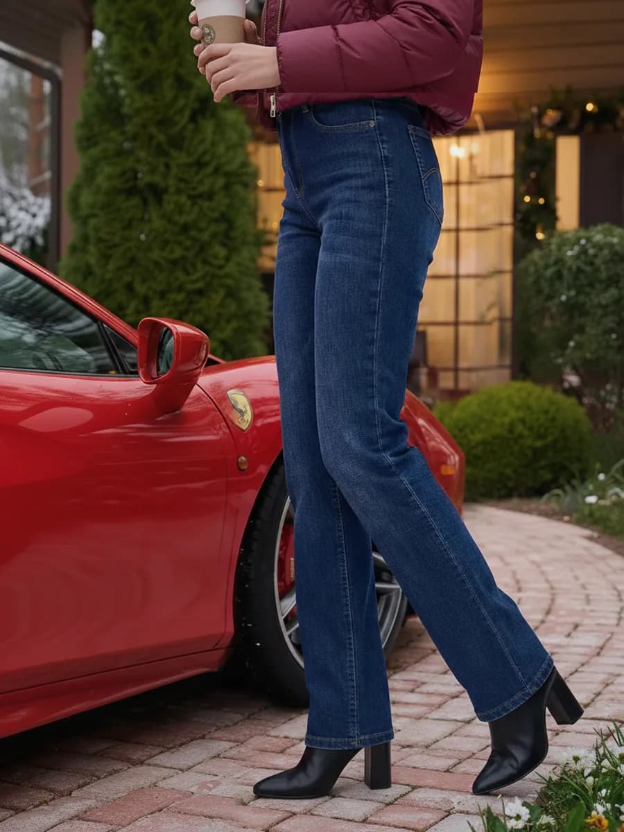 Джинсы прямые с высокой посадкой классические стрейч модные