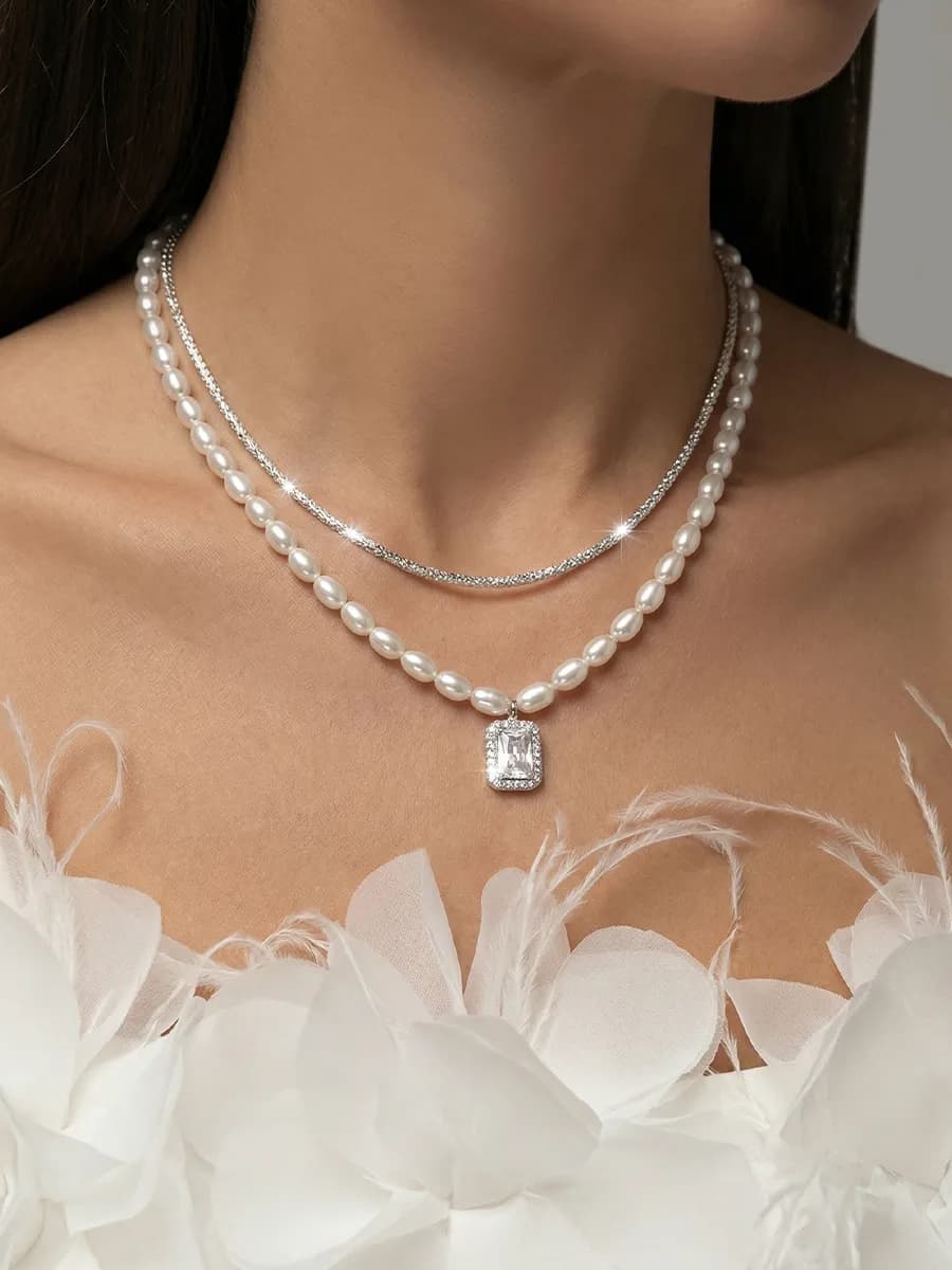 Бусы на шею из жемчуга бижутерия