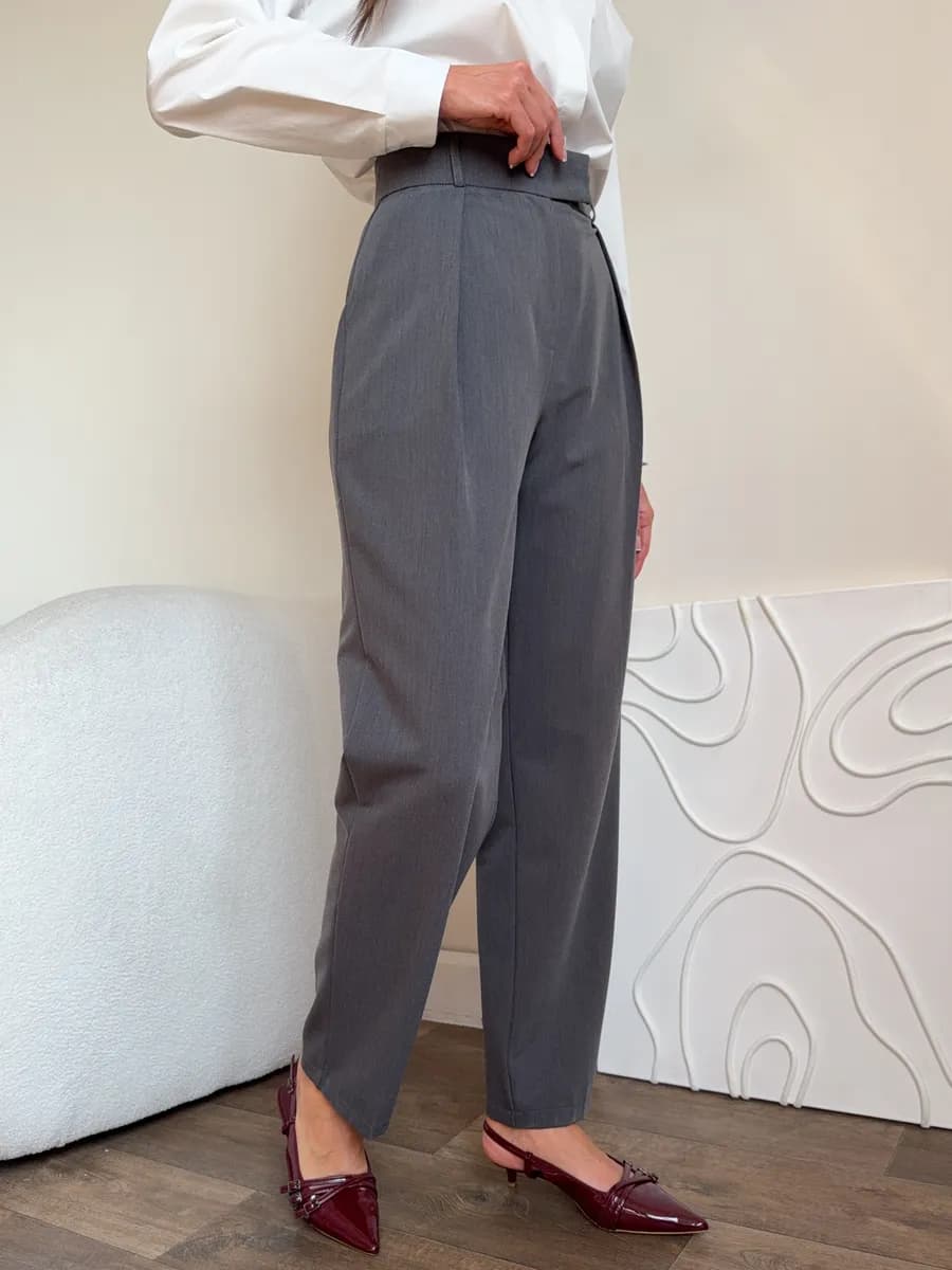 Брюки бананы с высокой посадкой весна