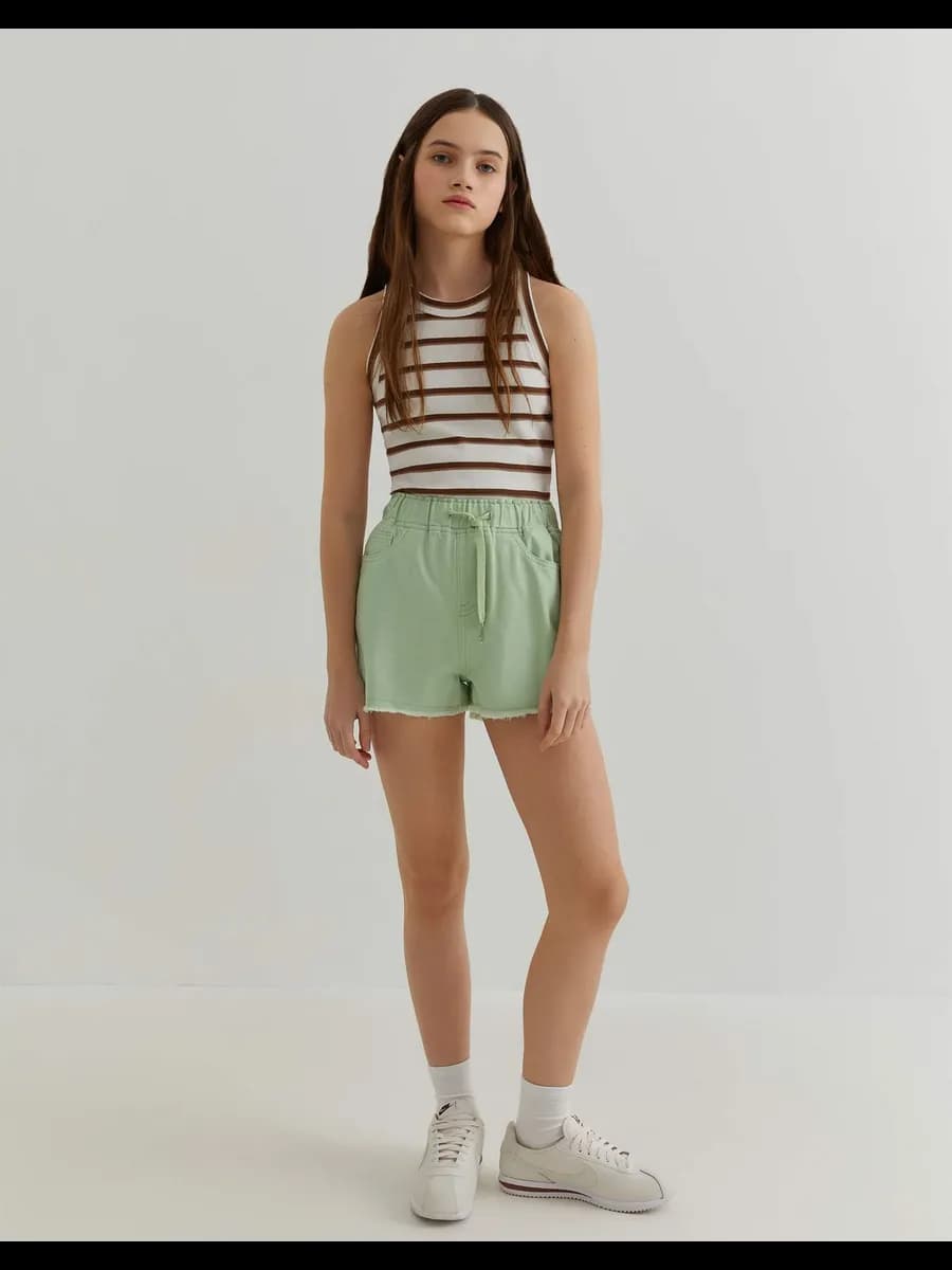 Зелёные шорты из твила с бахромой