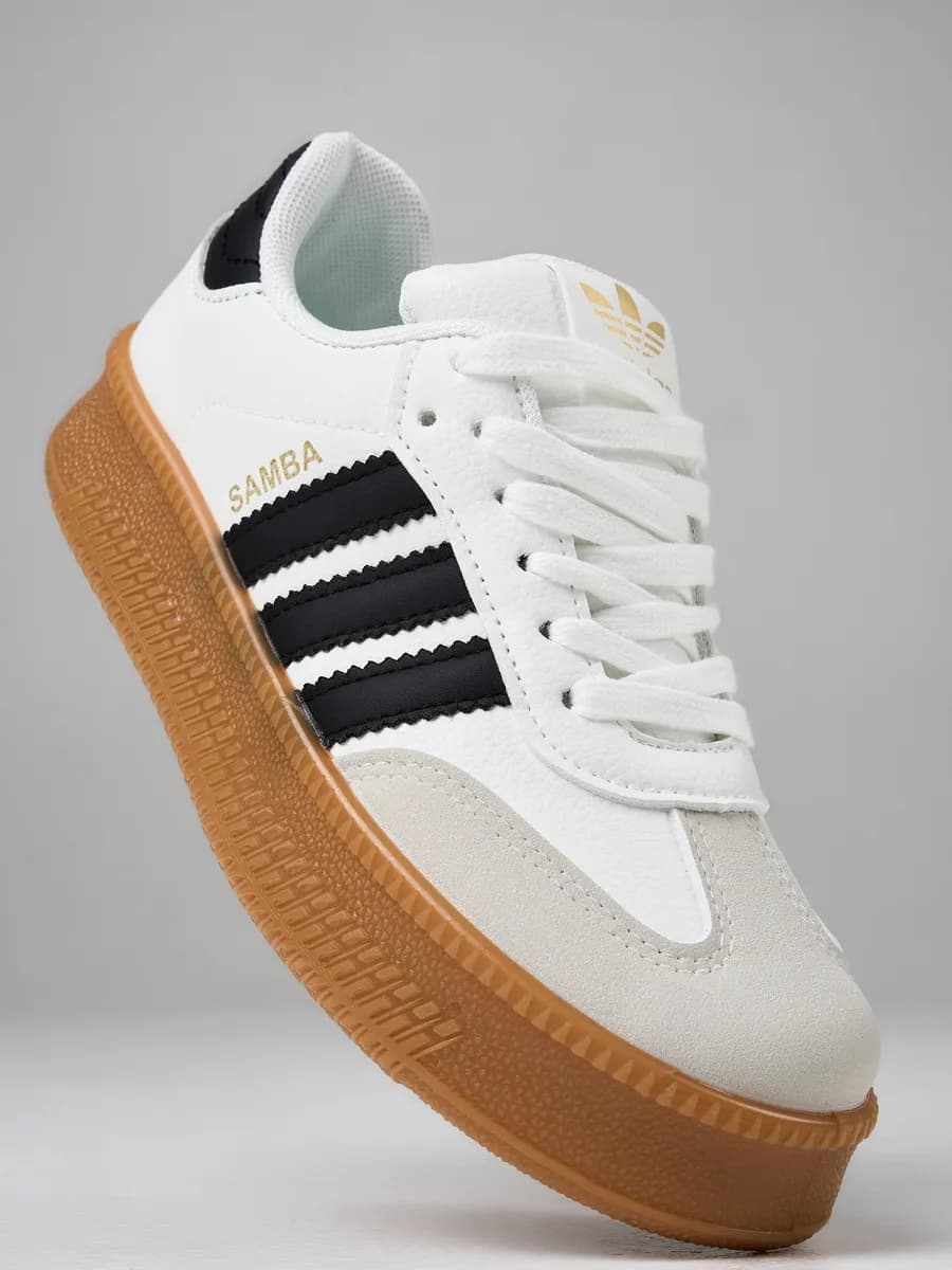 Кроссовки женские adidas спортивные