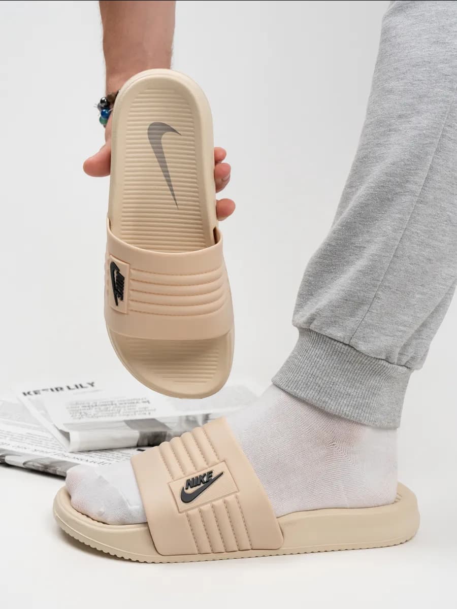 шлепанцы -тапочки резиновые для пляжа и бассейна