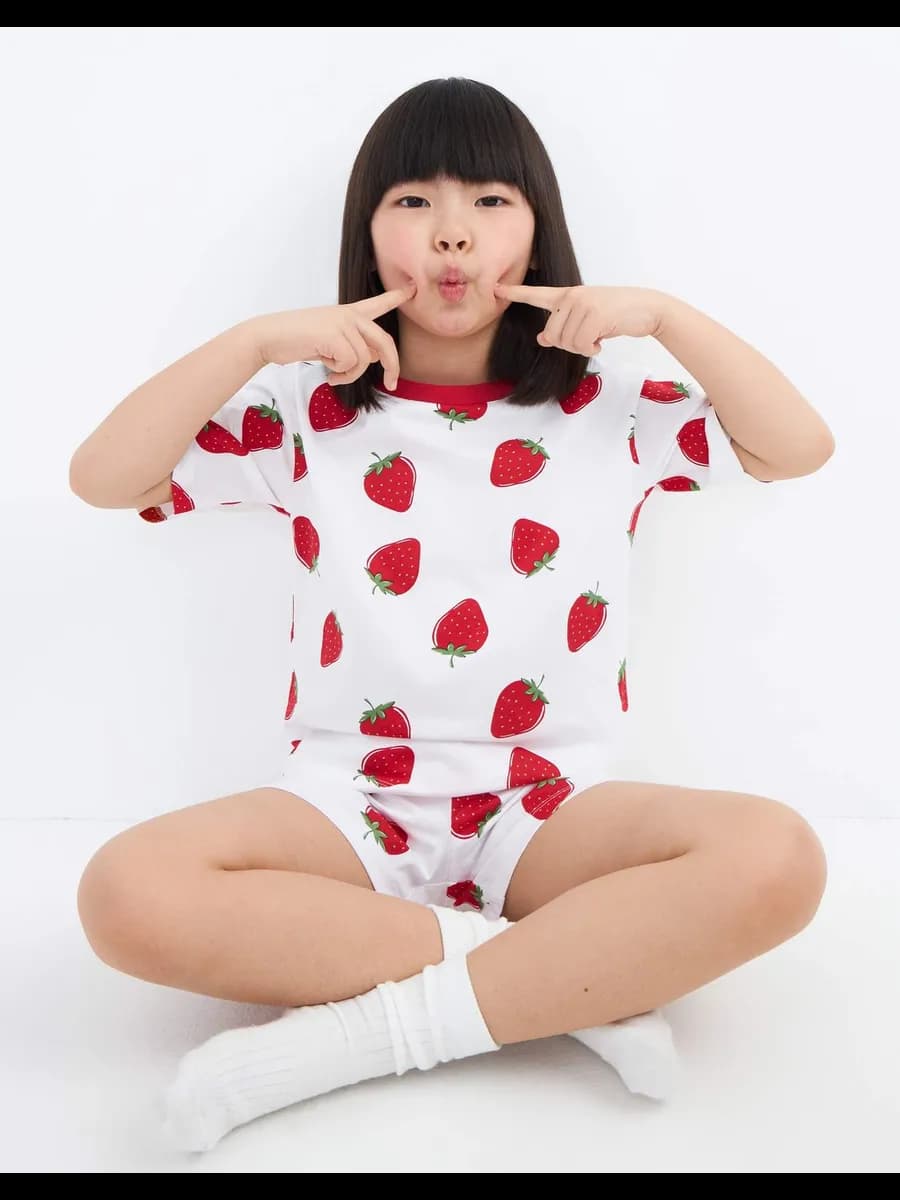 Белая пижама с принтом и декоративным бантом