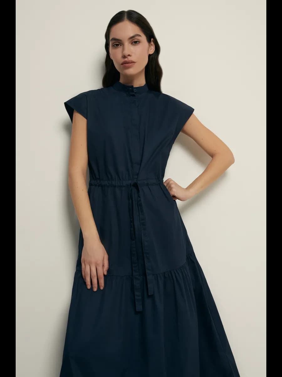 Платье с коротким рукавом