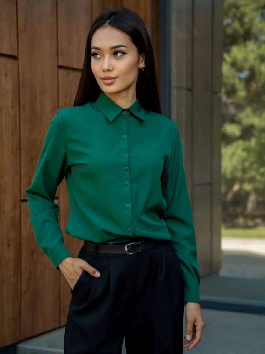 Рубашка приталенная офисная школьная