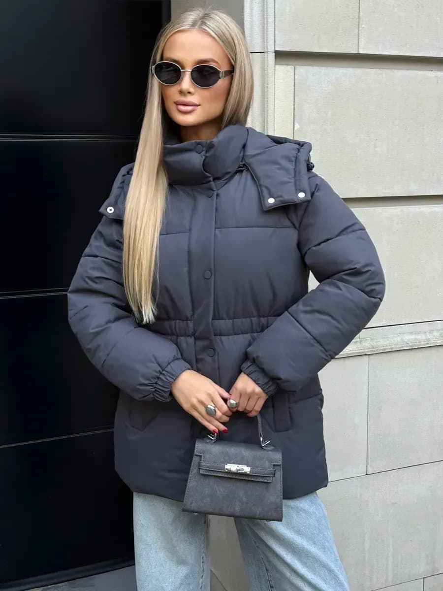 Куртка зимняя удлиненная с капюшоном