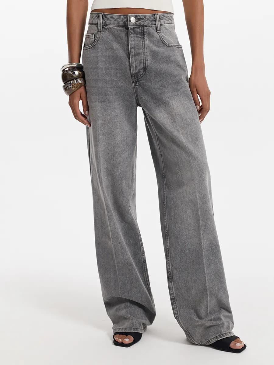 Джинсы Relaxedсо средней посадкой