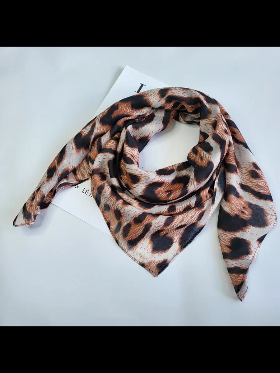 Платок на голову и шею бамбуковый тонкий