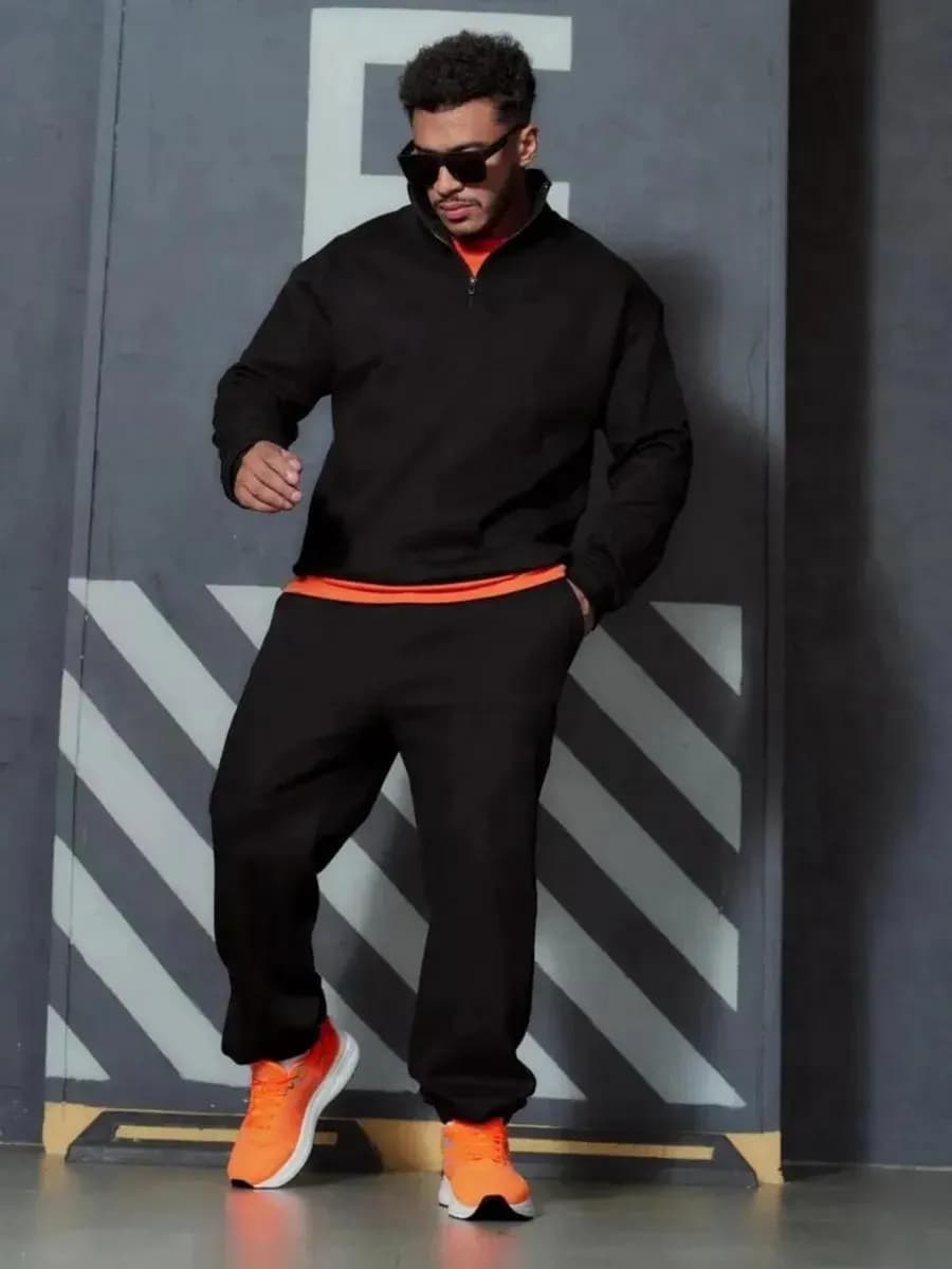 Весенний спортивный костюм без капюшона с замком