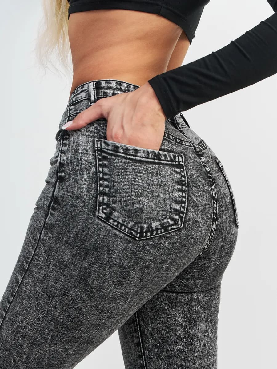 Джинсы зауженные скинни с высокой посадкой