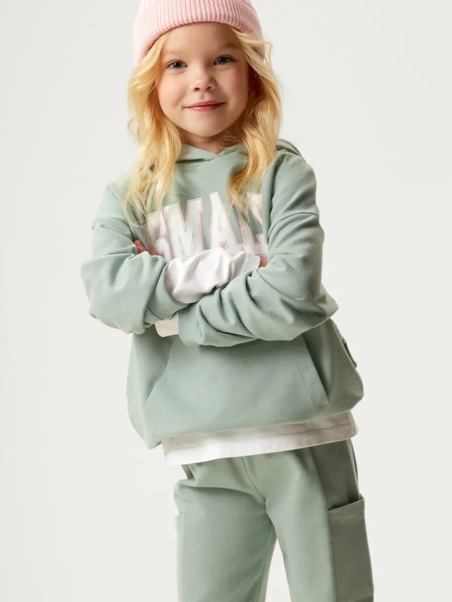 Трикотажное худи для девочки - фото 1