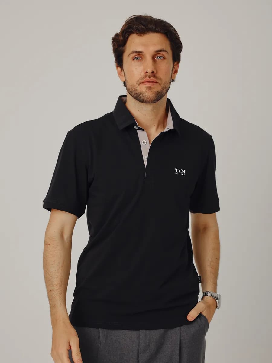 Футболка- поло на пуговицах