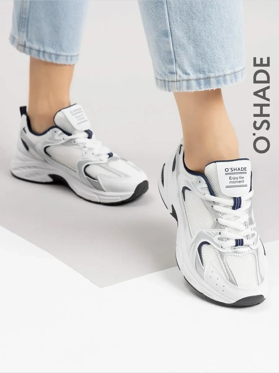 Кроссовки женские белые