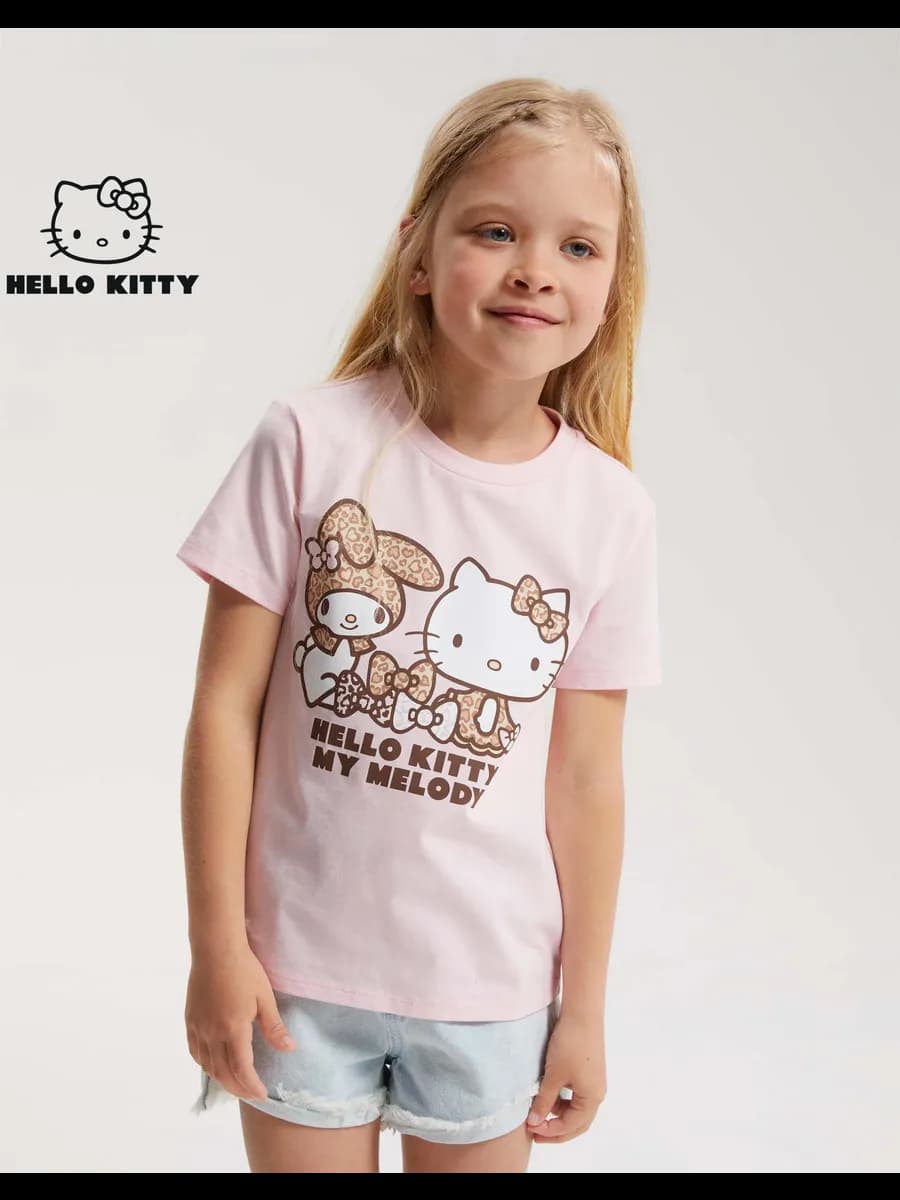 Розовая футболка с принтом Hello Kitty