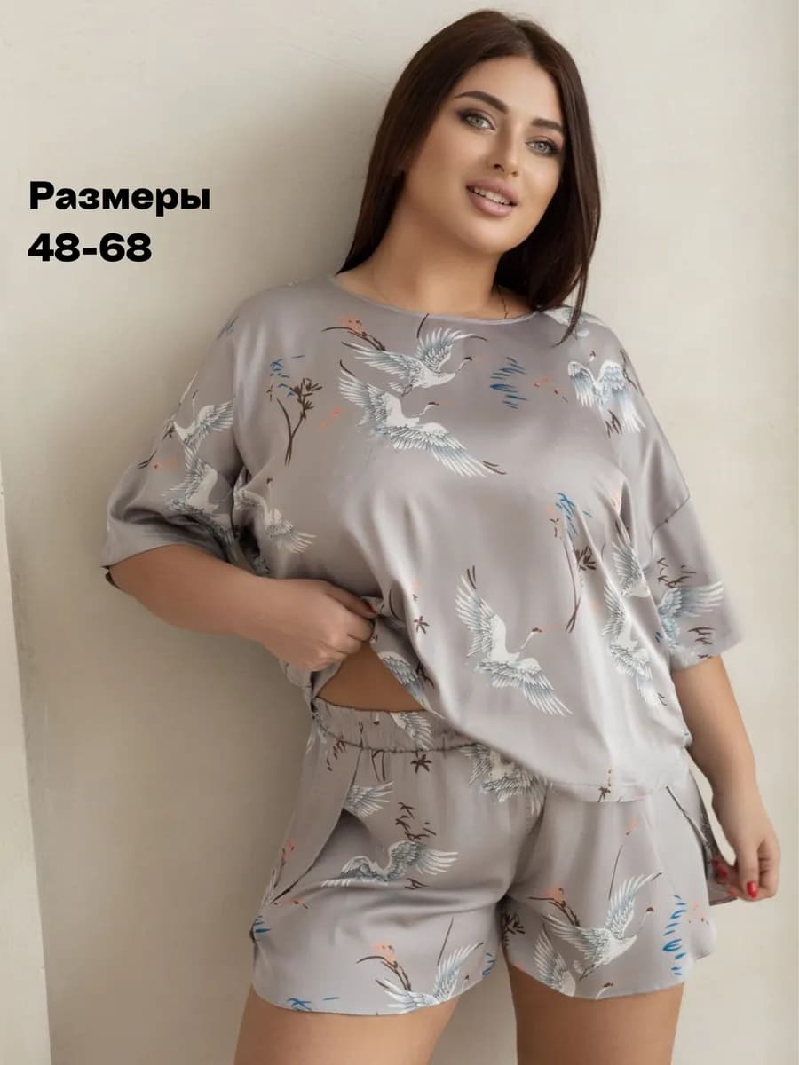 Пижама с шортами шелковая больших размеров