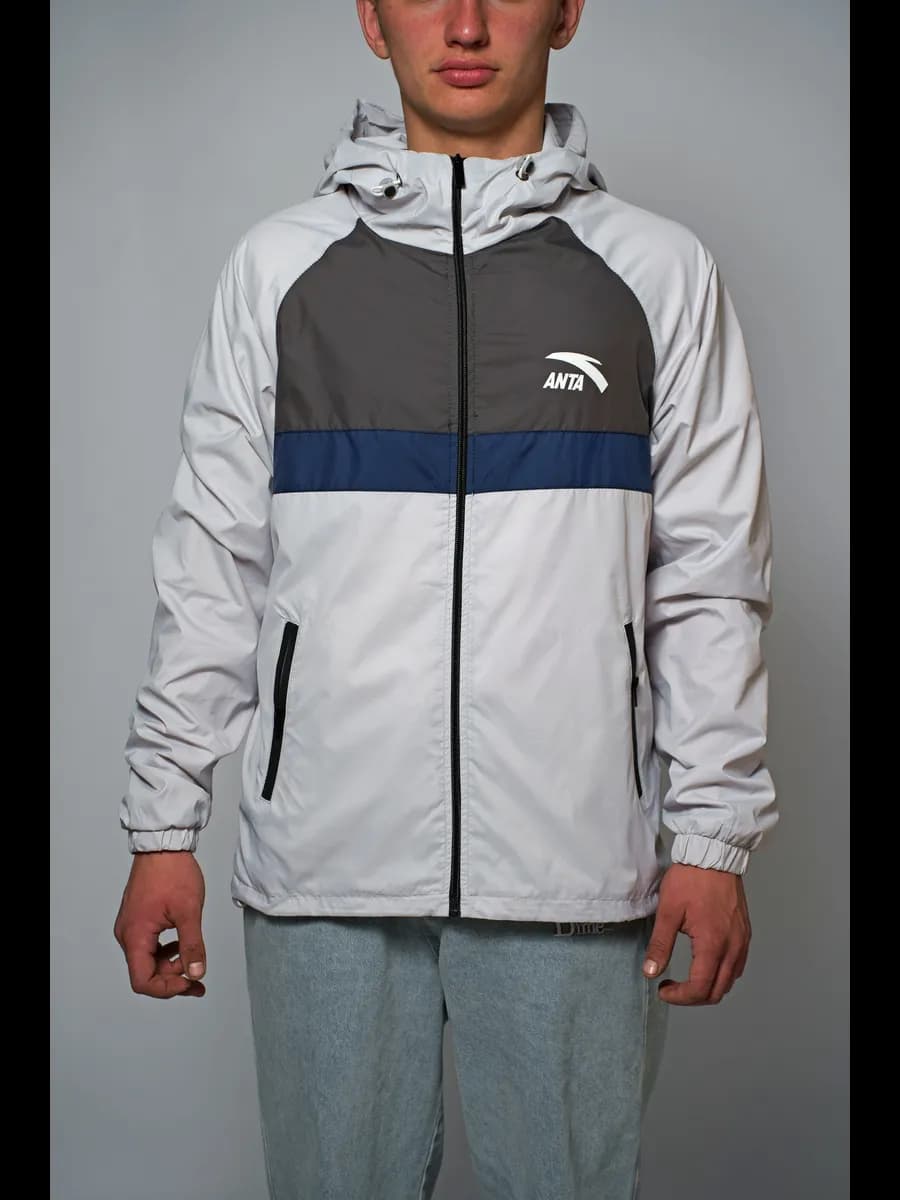 Ветровка летняя с капюшоном