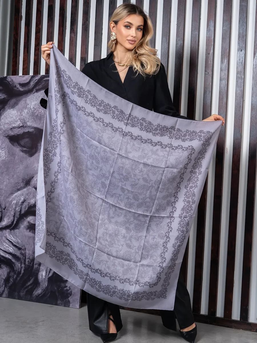 Платок теплый шерстяной с принтом на голову